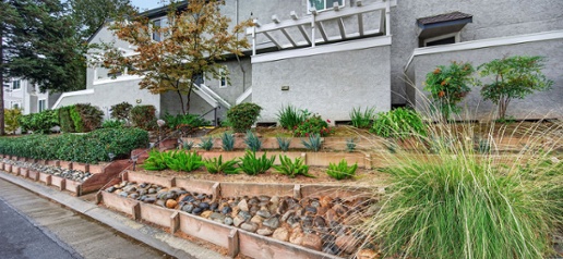 3072 Swallows Nest Dr